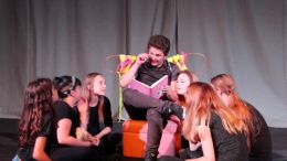 Proyecto en inglés - Theatre in New Forest